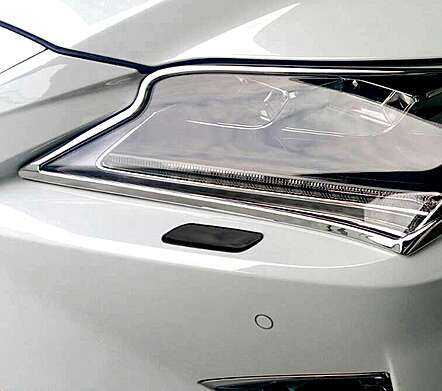 Almohadillas lavafaros en el parachoques delantero negro IDFR 1-LS604-03BK para Lexus RX 2016-2020
